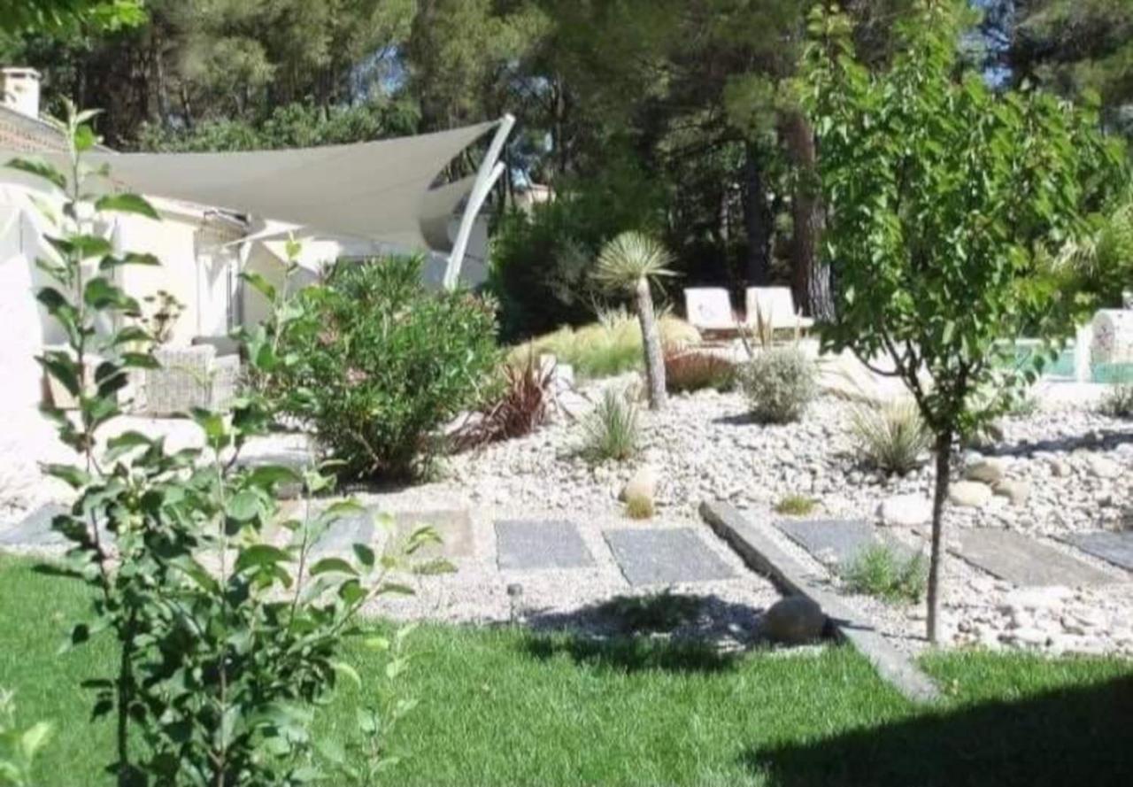 … Et La Fourmi Villa Saumane-de-Vaucluse Exterior foto