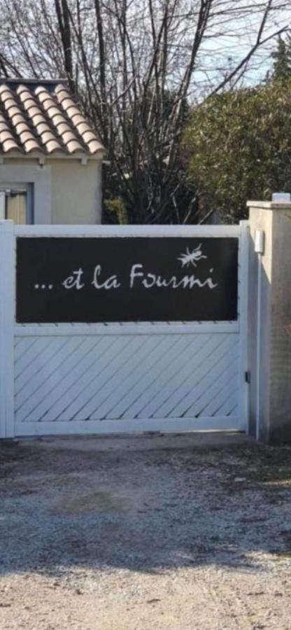 … Et La Fourmi Villa Saumane-de-Vaucluse Exterior foto